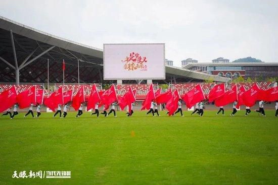 叶长空点了点头，说：长敏明天一早去金陵，如果辰儿也愿意回来过年就再好不过了。